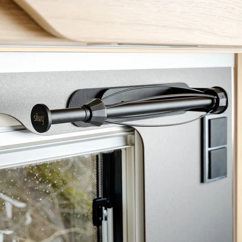 Silwy Kitchen Roll Holder - Image 6