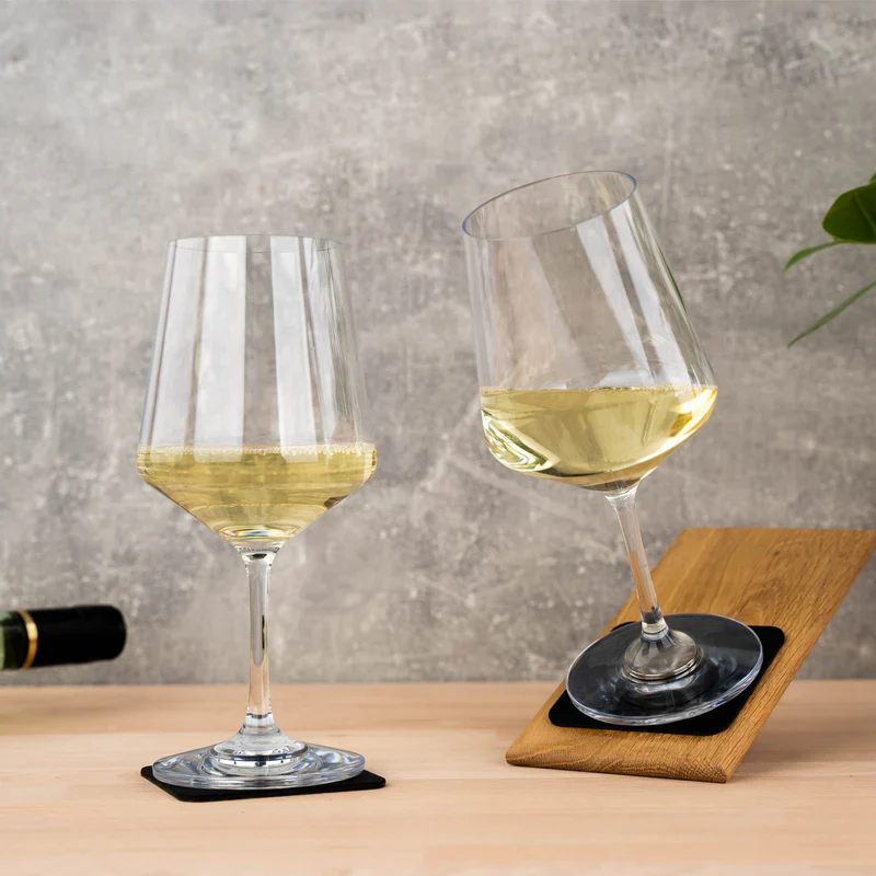 Silwy Plastic Wine Glasses with Magnetic Base - Image 4
