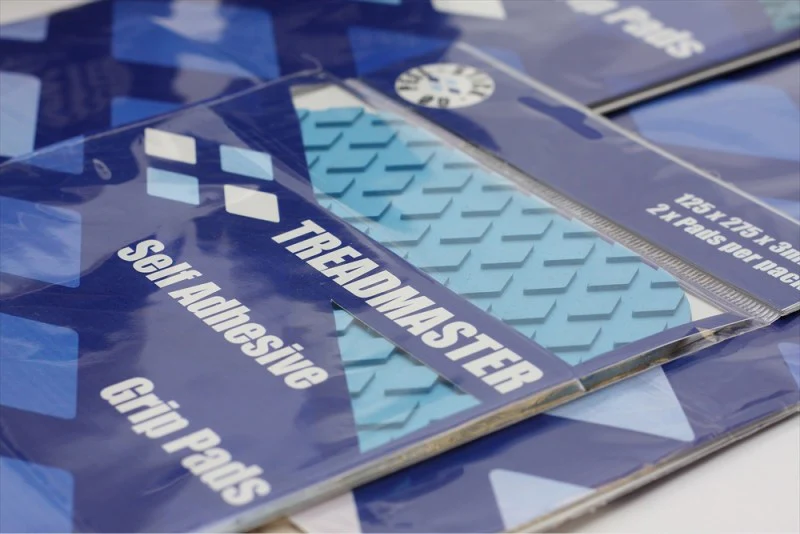 Tiflex Treadmaster Non Slip Self Adhesive Pads Smooth 550 x 135 - Image 4