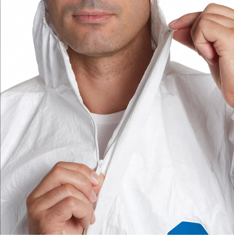 Tyvek Classic Medium Disposable Suit - Image 2