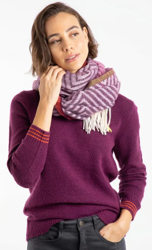 Weird Fish Jadida Ladies Scarf - Image 6